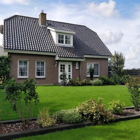 Groot Familiehuis Voor 6 Personen In Landelijke, Rustige Omgeving Villa Breezand Exterior photo